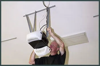 Two Guys Garage Doors Denver, CO 303-578-5444 - serv-cont-open-gr-43m